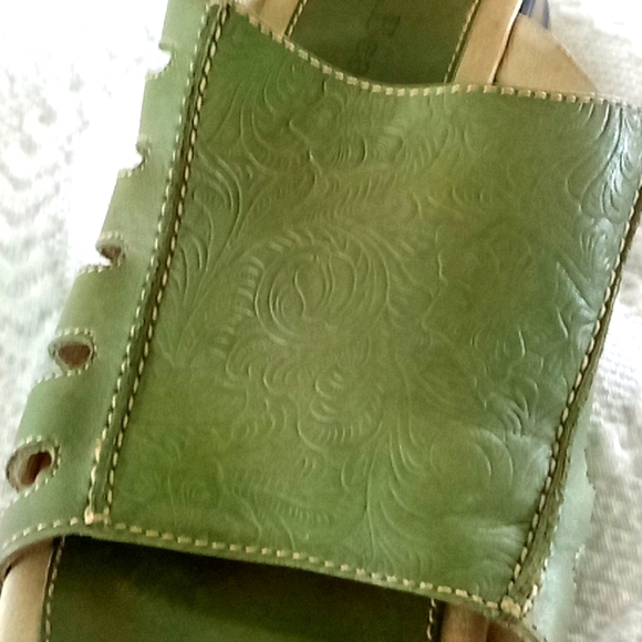 LL Bean Sandals size 8.5 / Franklin Covey Leather hand Bag - Picture 4 of 16